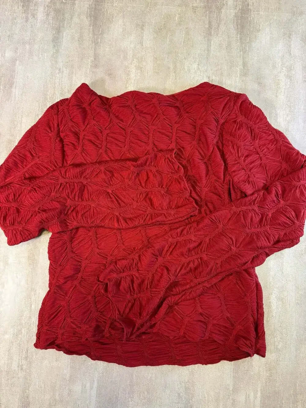 Red Textured Long Sleeve Top Size L - Picture 5 of 5